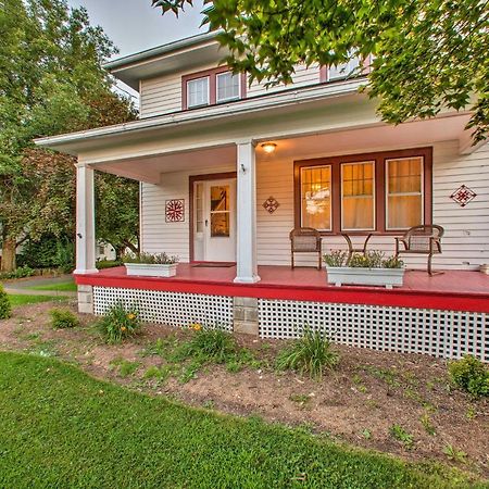 Whimsical Lancaster House With Porch Near Amish Farm Villa ภายนอก รูปภาพ