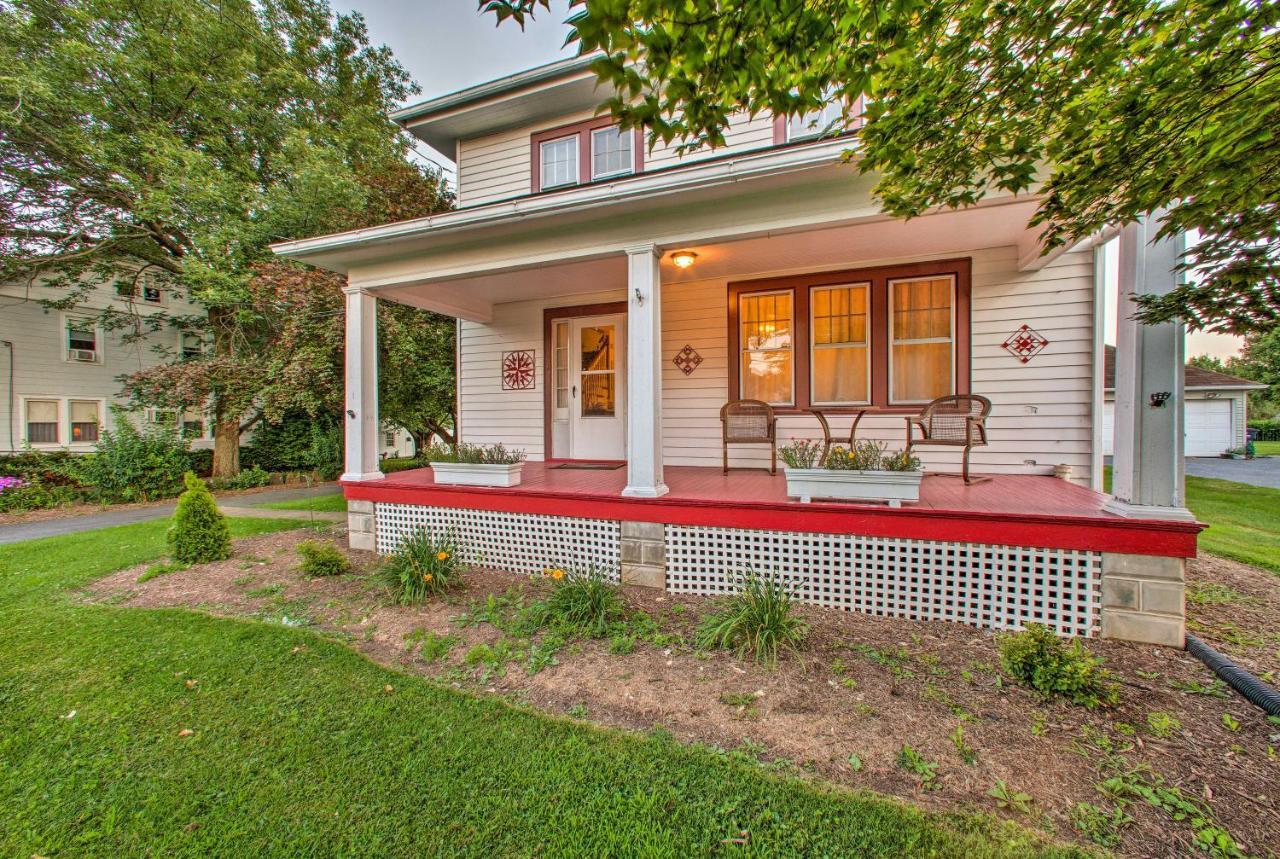 Whimsical Lancaster House With Porch Near Amish Farm Villa ภายนอก รูปภาพ